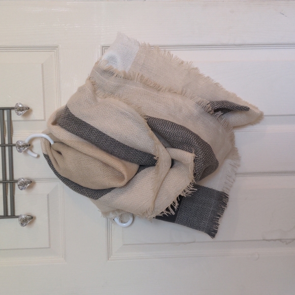 Oversized scarf - Picture 1 of 1